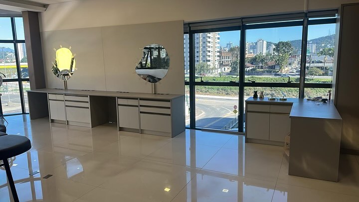 Móveis planejados para salão de beleza