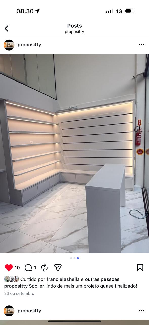 Loja planejada com mobiliário comercial